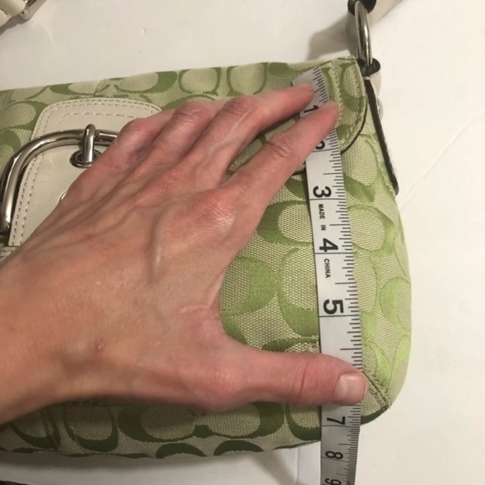 Coach RARE signature y2k green white leather soho bag f15668